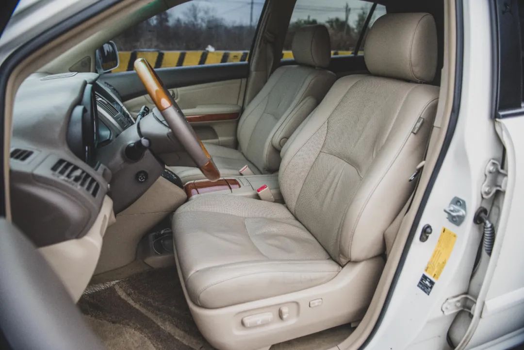 为什么要买百万级别的车,有没必要再买个破车