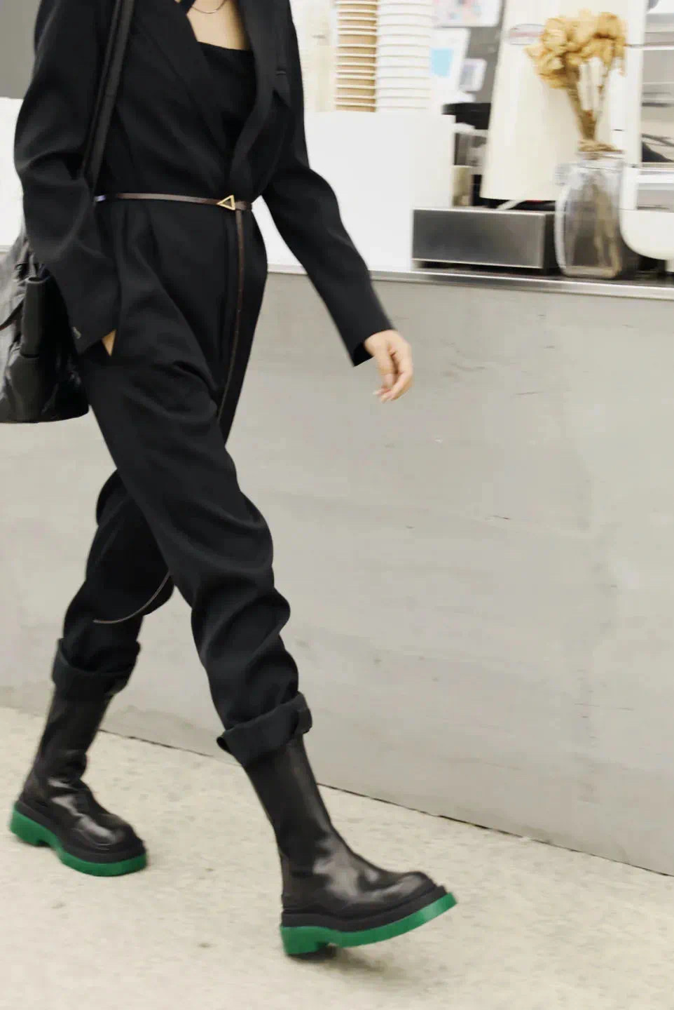 好穿又好搭的马丁靴,百搭马丁靴舒适不累脚最新款