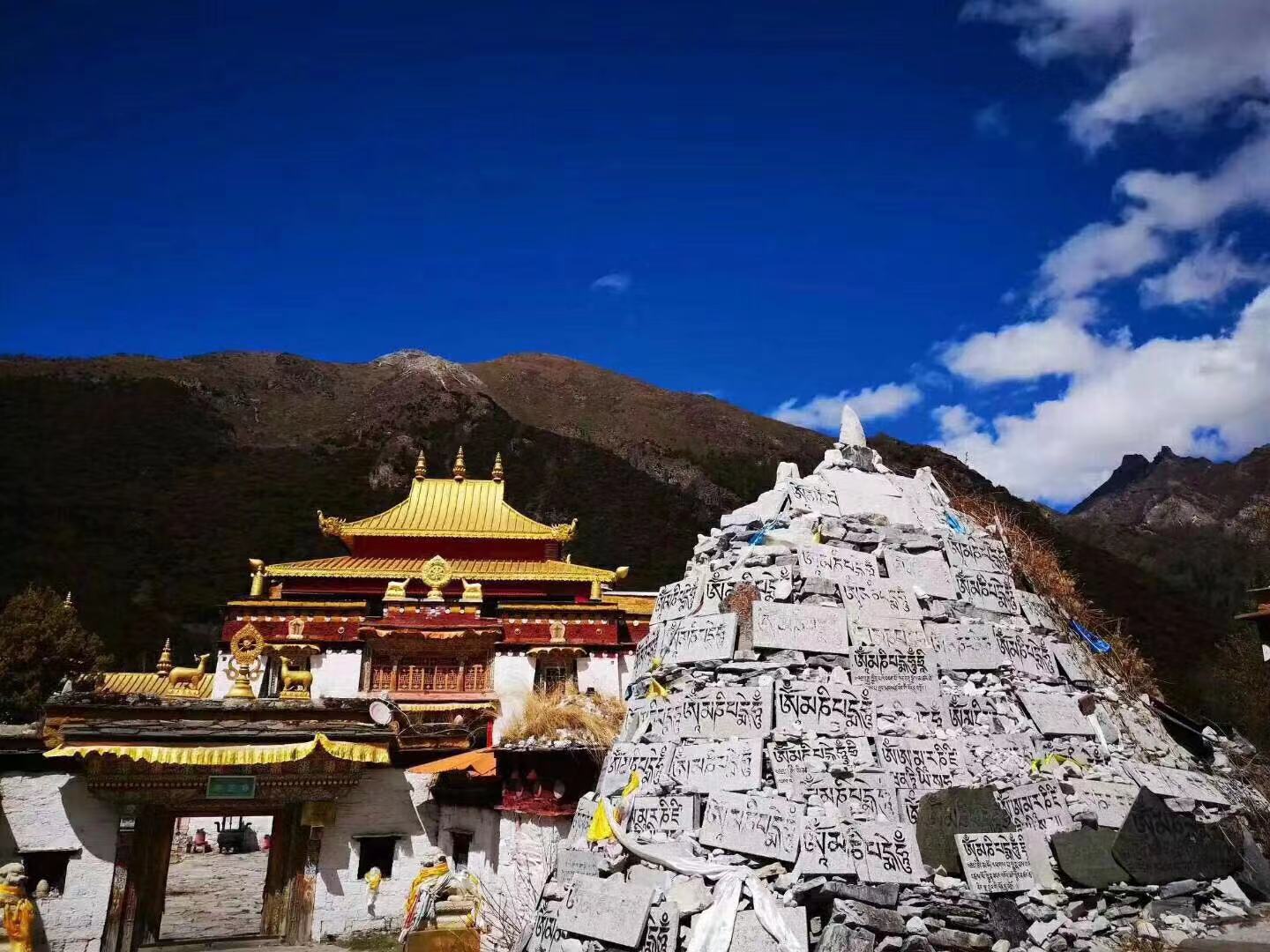 稻城亚丁到底该不该去,稻城亚丁真的有必要去吗