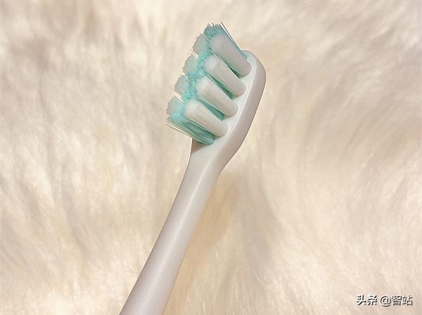 电动牙刷usmile哪个款式刷得干净,usmile电动牙刷大理石专业测评