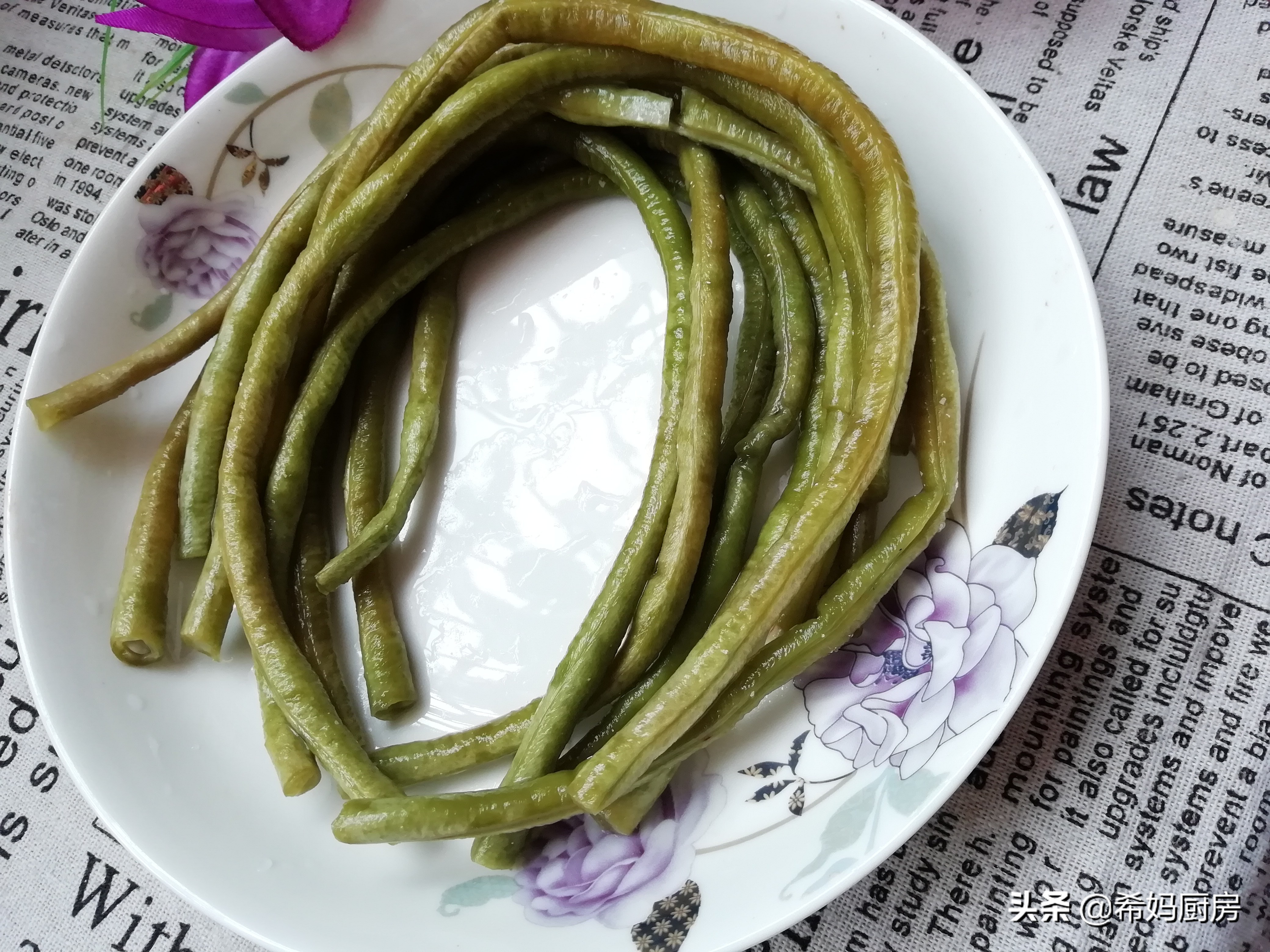 淘米水泡酸豆角要泡多长时间,淘米水泡酸豆角