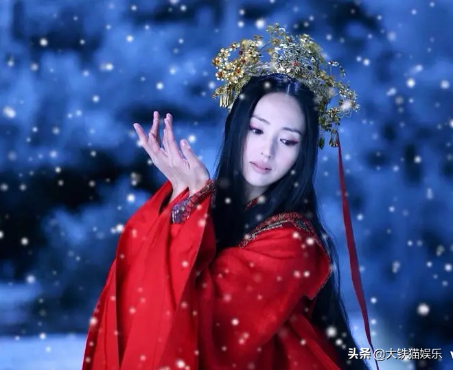 这4位女星太难了!被一位女配艳压不算啥,个个女配都吊打才尴尬