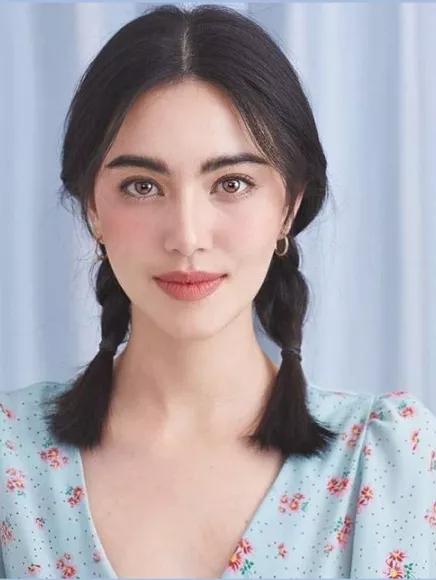 看一下明星的穿衣搭配,一起来看看明星的时尚搭配