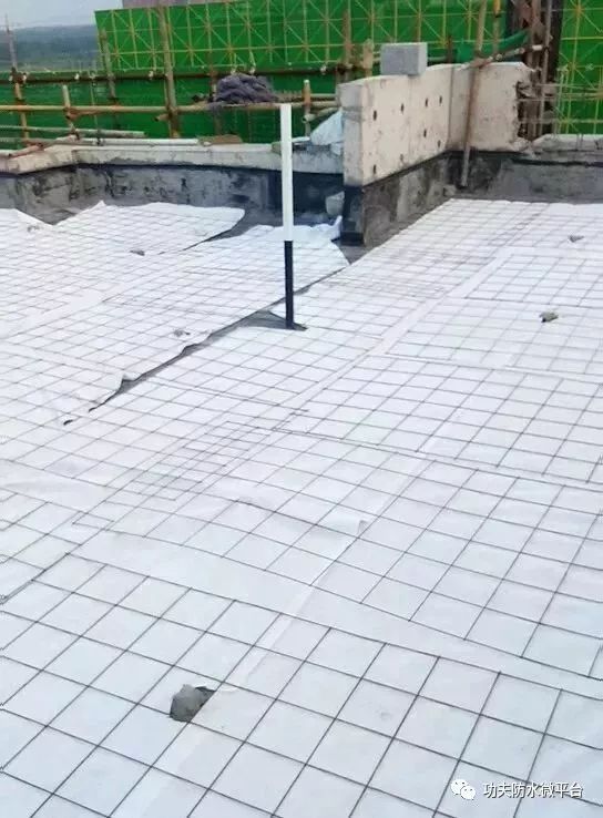 屋面防水施工应先做哪里的防水,屋面防水如何做省钱可靠