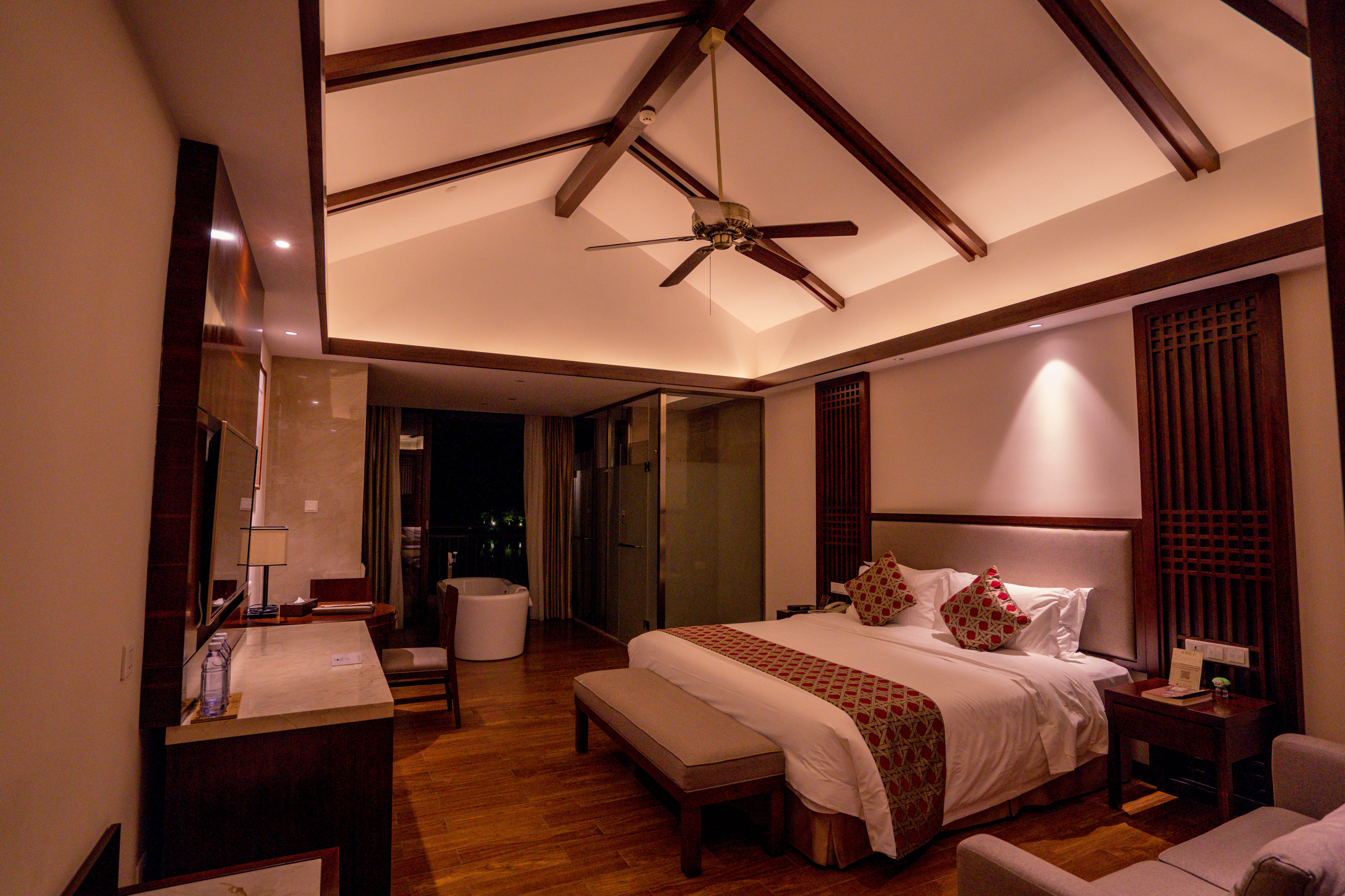 宝晶宫旅游省钱攻略,宝晶宫景区游玩攻略大全最新