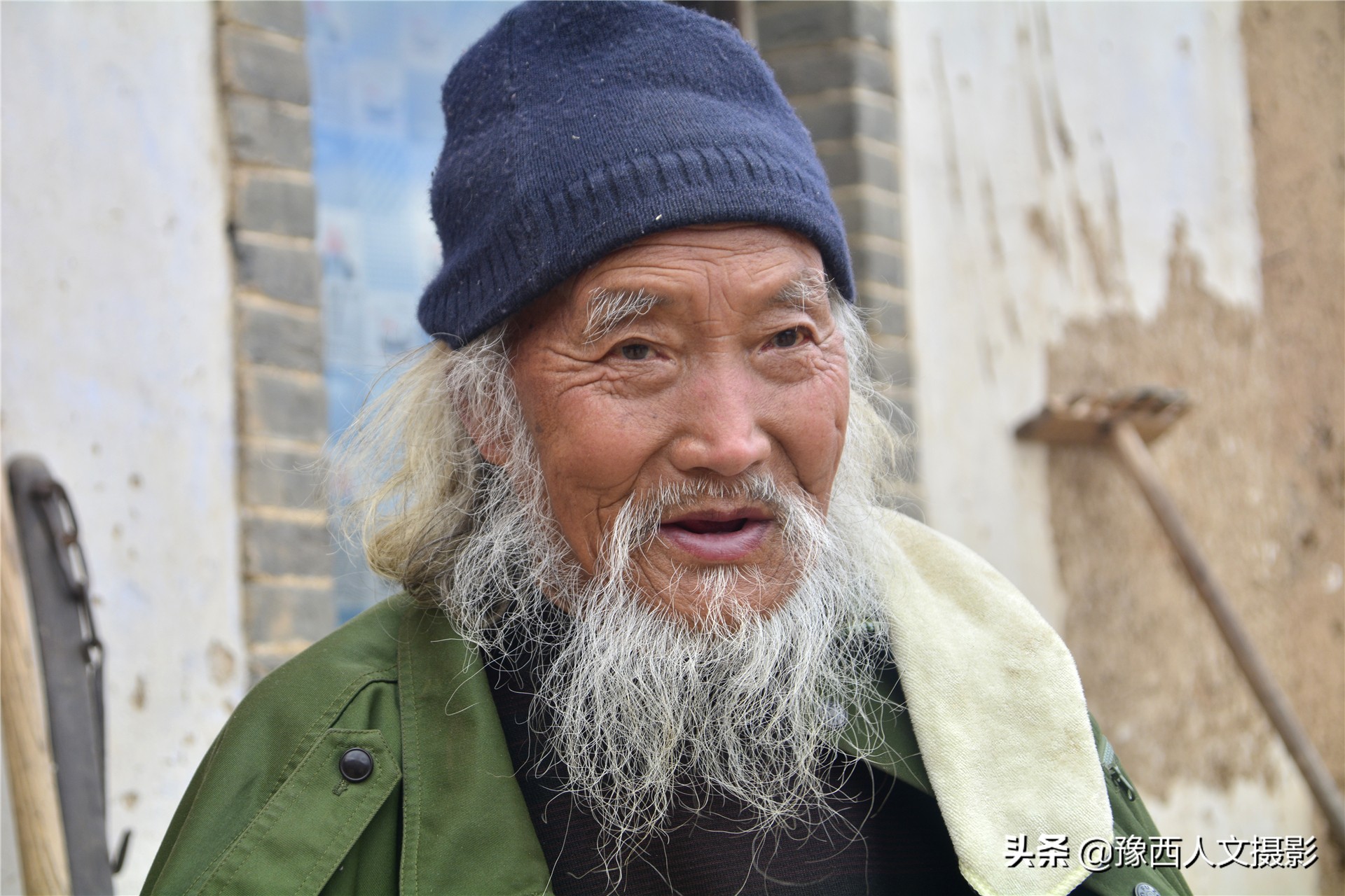 根雕老房子作品,倔强老头完整版