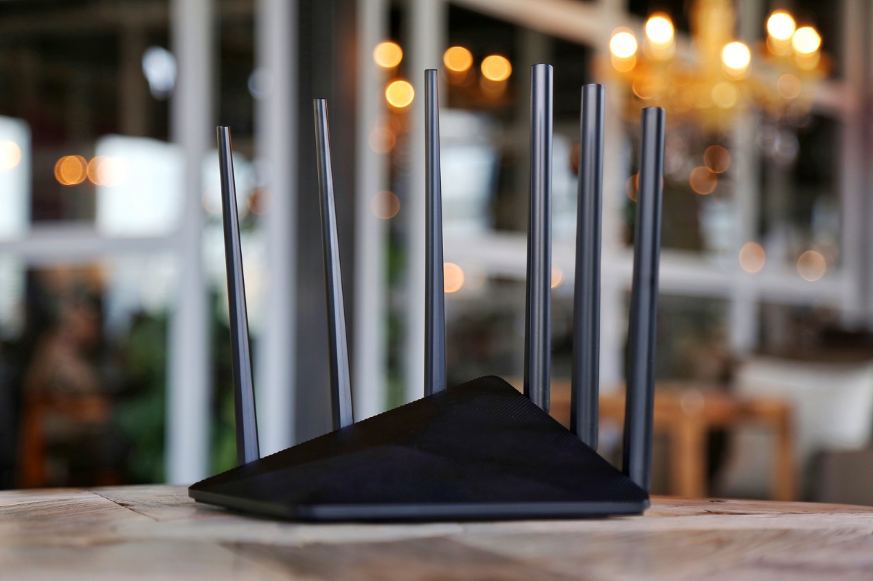 路由器双千兆和全千兆哪个好,华为和tplink的千兆路由器哪个好