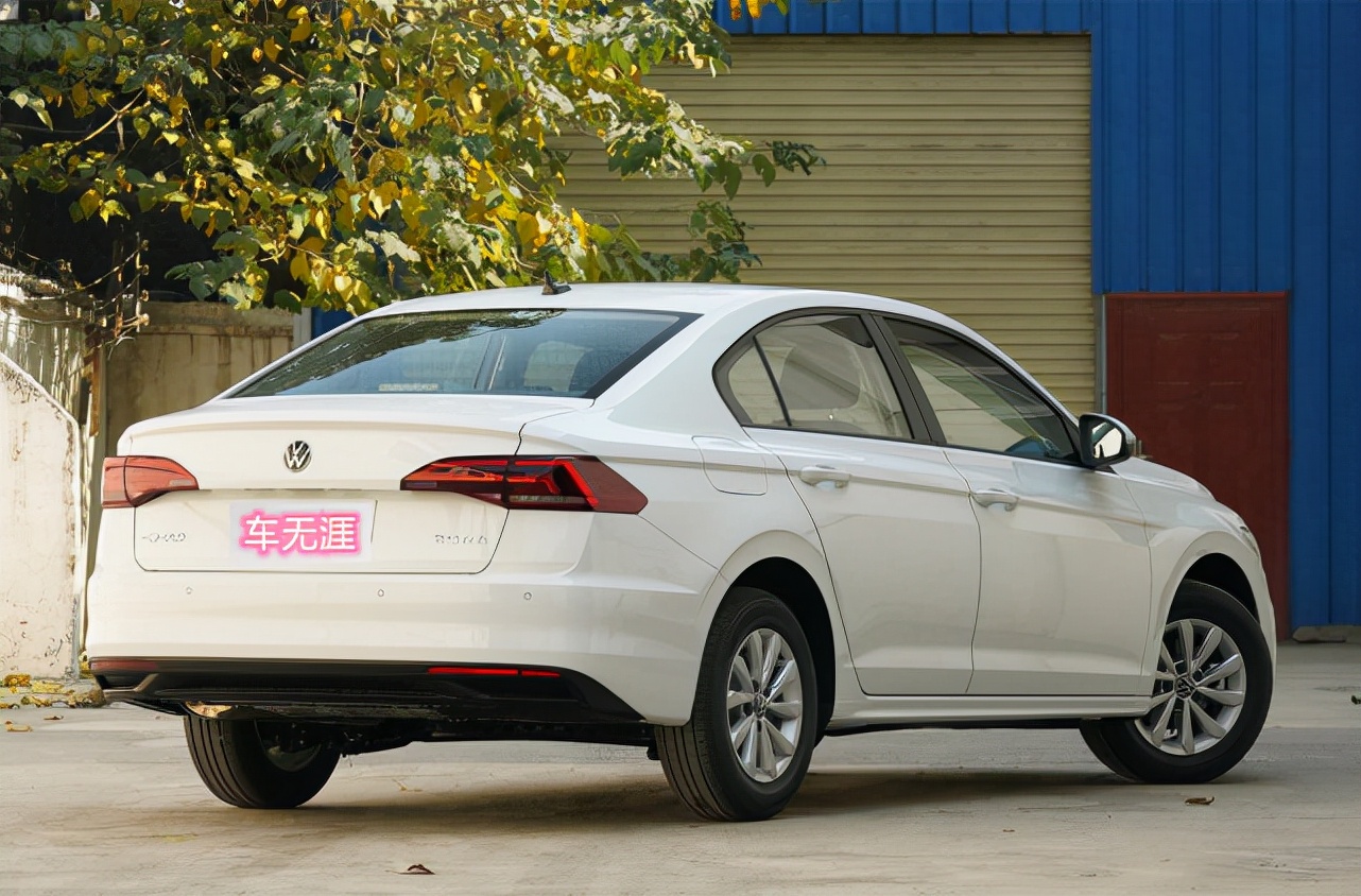 宝来油耗车主真实油耗搞笑视频,13款宝来自动挡每100公里油耗多少