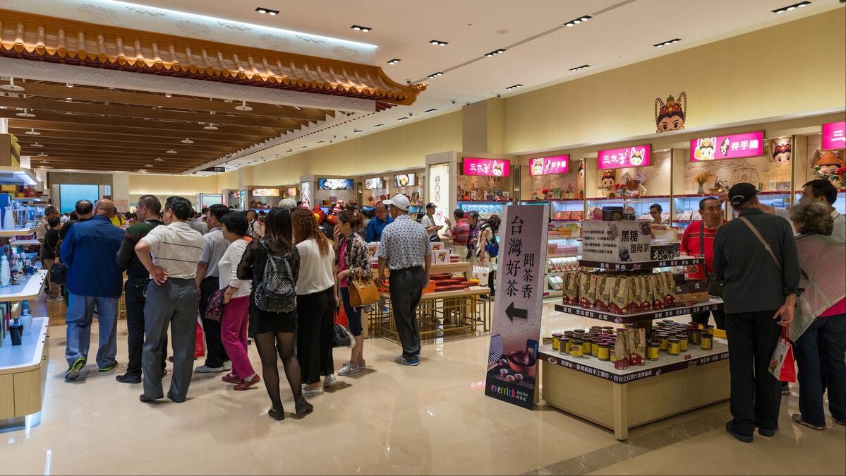 兼职代购的堂姐：当教学成为了副业，是什么把老师逼成了这样？