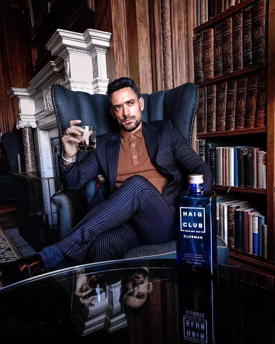 鉴赏威士忌酒瓶的艺术,造型奇特威士忌酒瓶