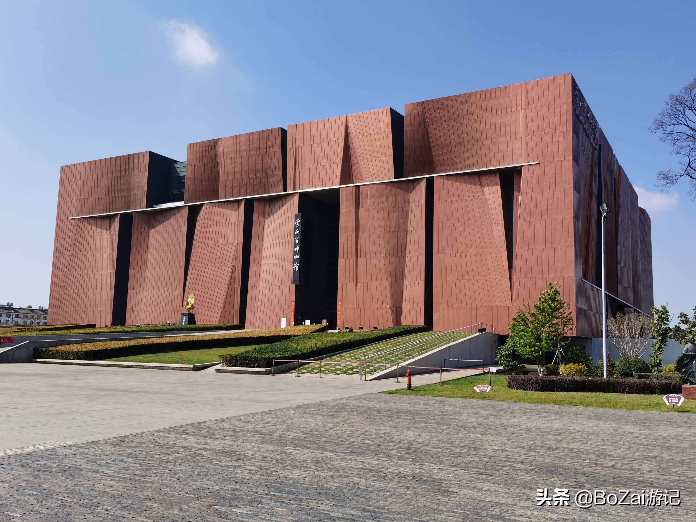 到昆明游玩必去的景点推荐一下,昆明官渡附近景点哪里好玩免费的