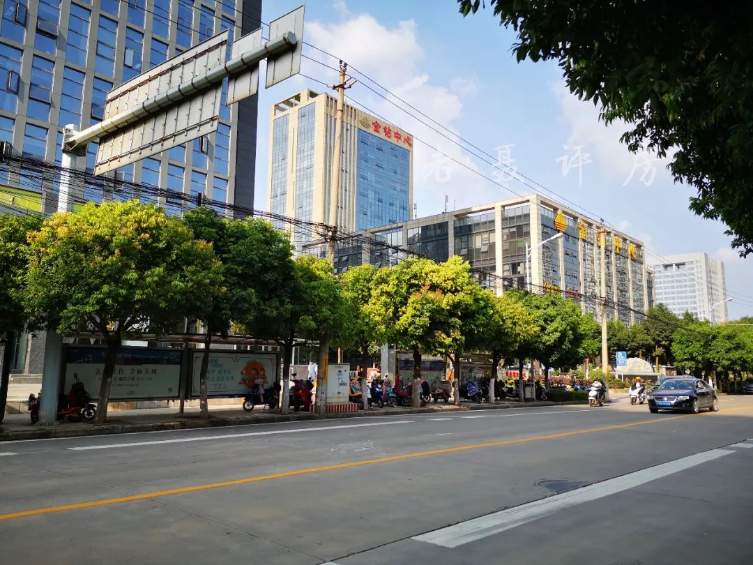 昆明绿城诚园2梯4户连廊中间户型,昆明绿城诚园户型图