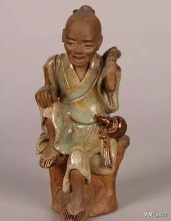 我能模仿所有宋瓷的“脸”，也有自己独特的“面”，我是石湾窑