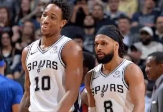 快排队道歉！他凭借中投干翻勇士，不愧是科比传人