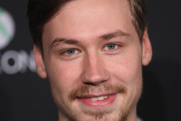 胡子造型，如果你够聪明，捅破窗纸秒懂，征集示范，别逼我上APP