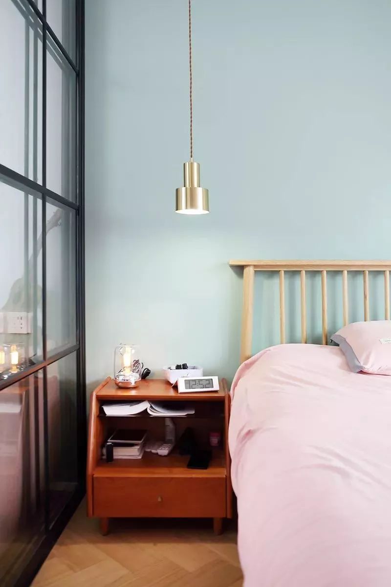 公寓玻璃隔断效果图大全,30平落地窗小公寓装修隔断