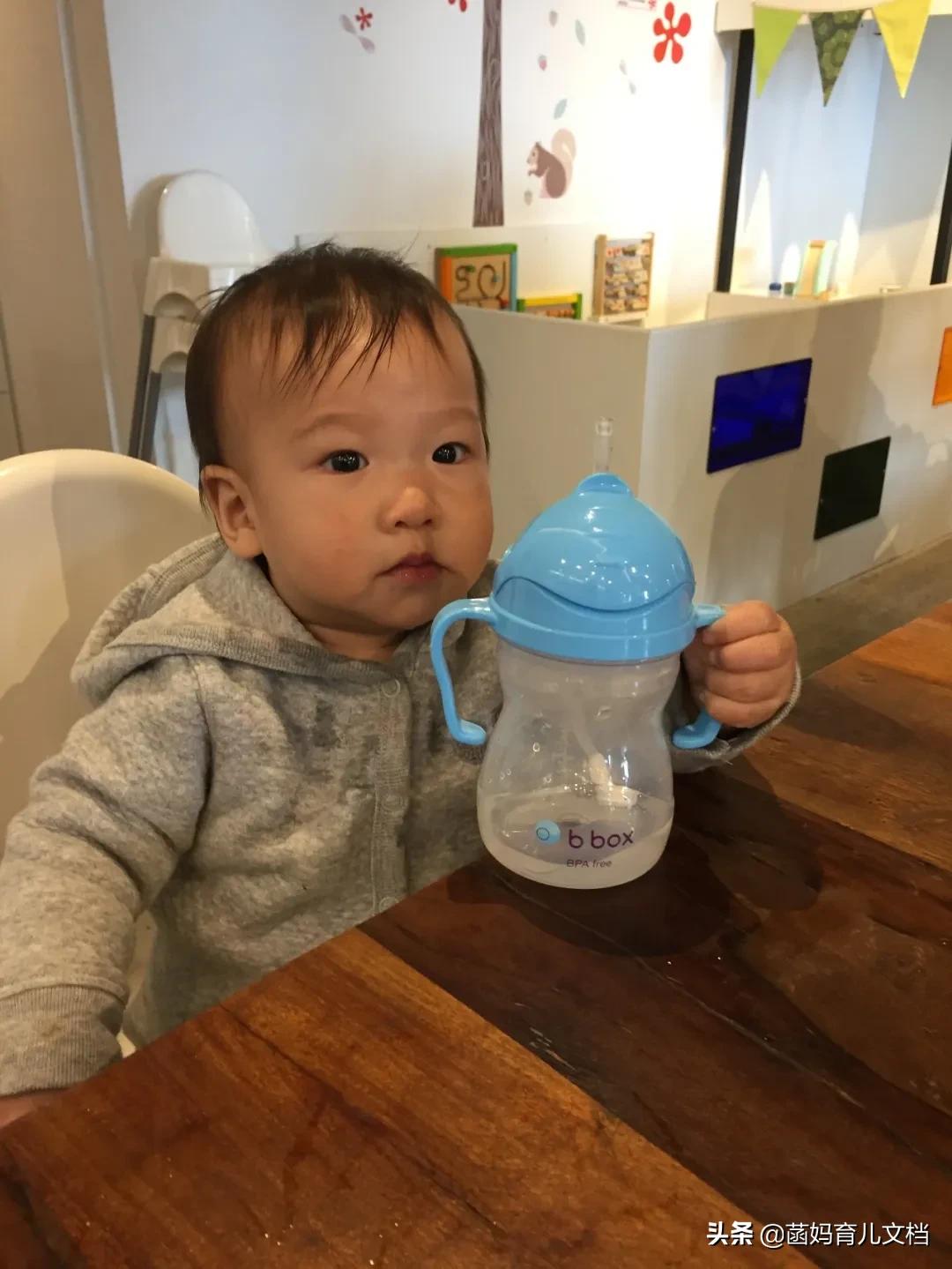 儿童水杯怎么选比较好,儿童水杯材质哪种最安全