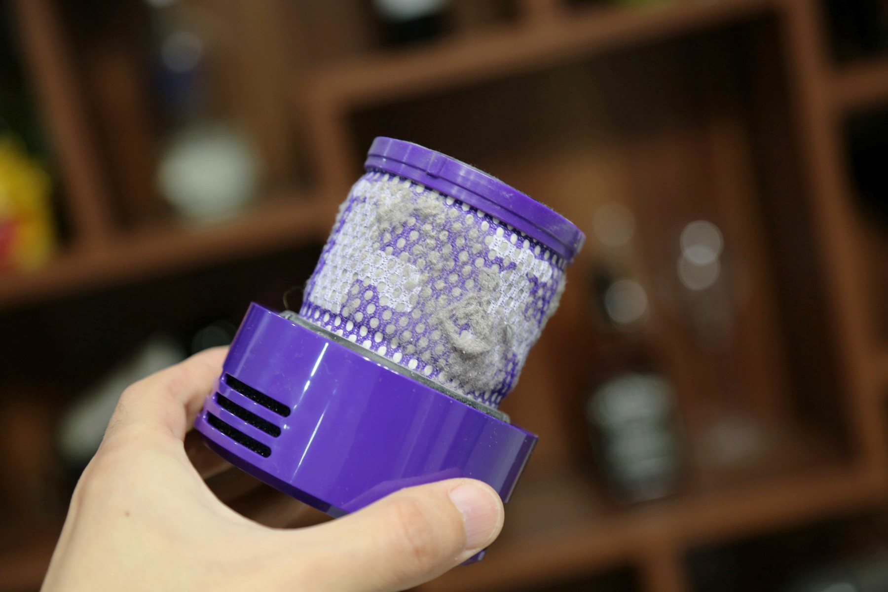 戴森v10吸尘器问题,戴森v10吸尘桶难以推开