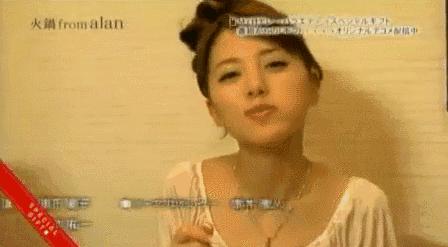 最牛富婆阿兰:吊打王菲比肩成龙,手带九眼天珠随手买股赚上亿