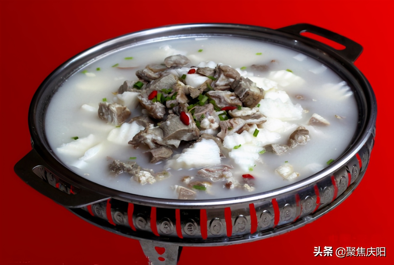 各位旅客前方到站福州站介绍,旅客们前方到达南通站