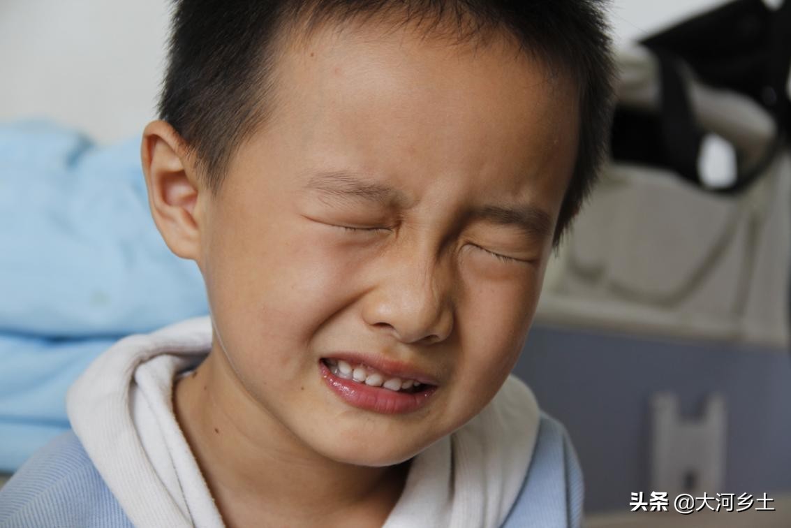 孕妇无知导致29周早产,女子怀孕27周早产