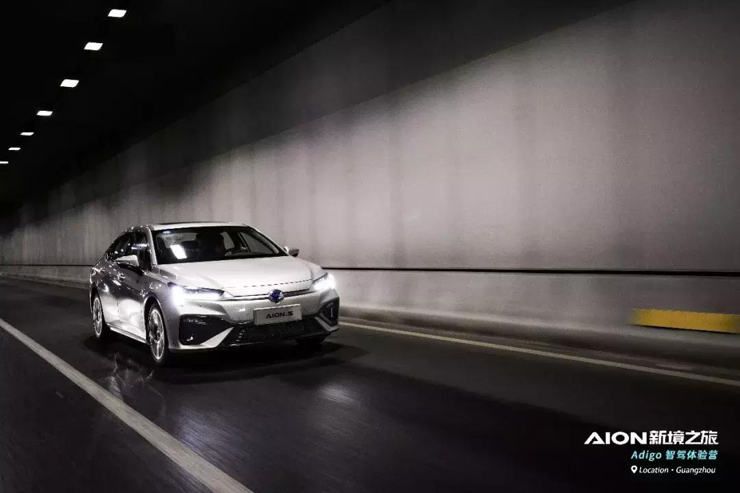 百公里耗电量大概在15-18kwh之间,百公里耗电量13kwh是多少钱一公里