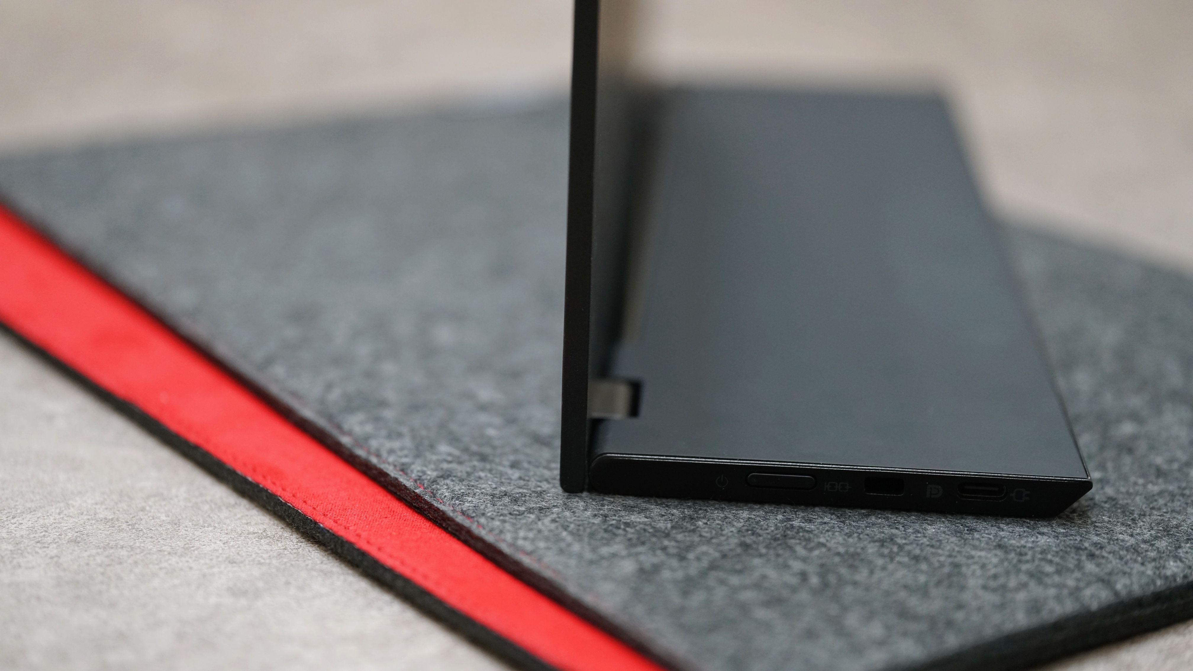 联想发布thinkvision裸眼3d显示器,联想裸眼3d显示器thinkvision27评测