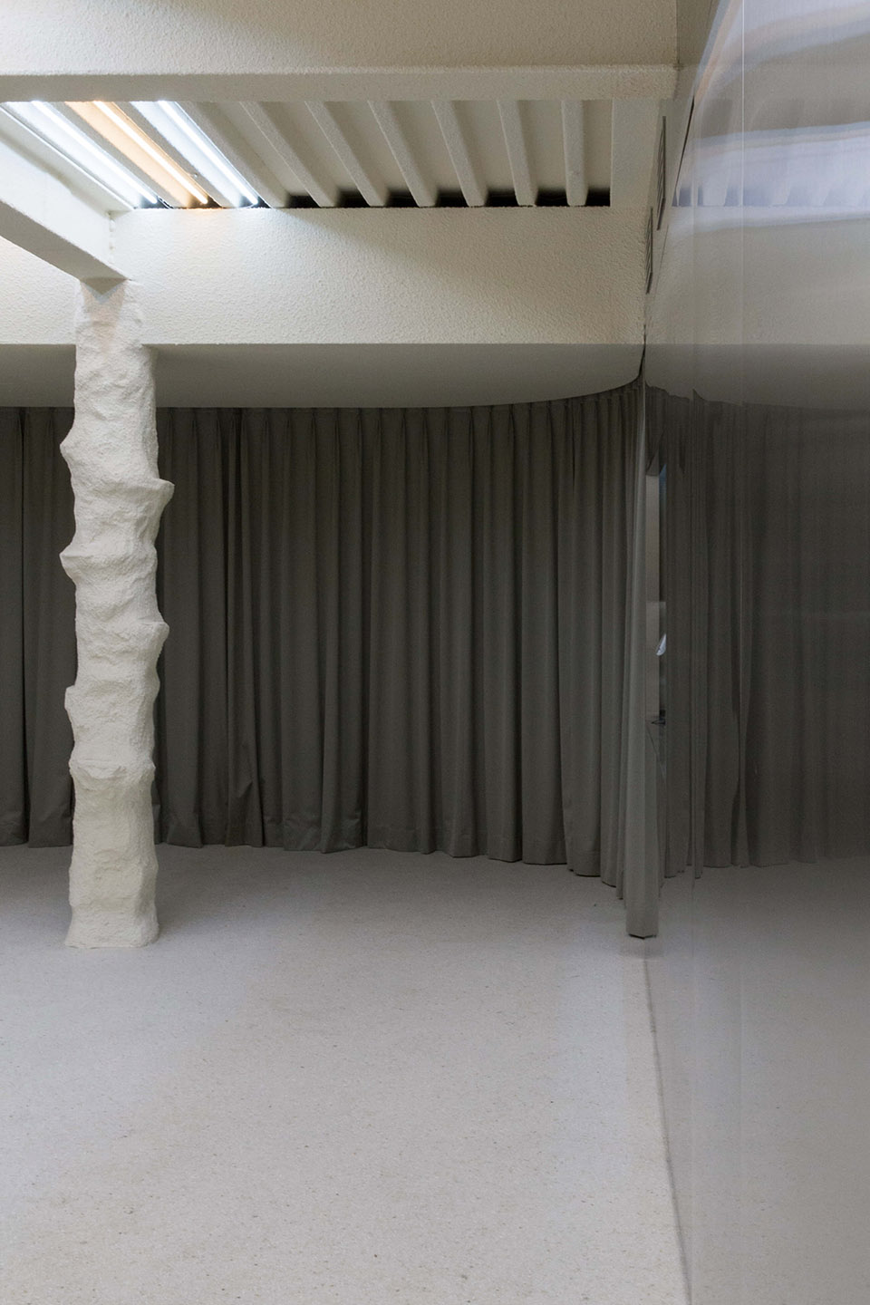 AnderssonBell旗舰店，首尔/CreativeStudioUnravel