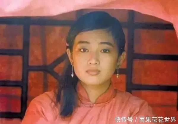 张艺谋巩俐陈婷对比,狠心抛弃原配