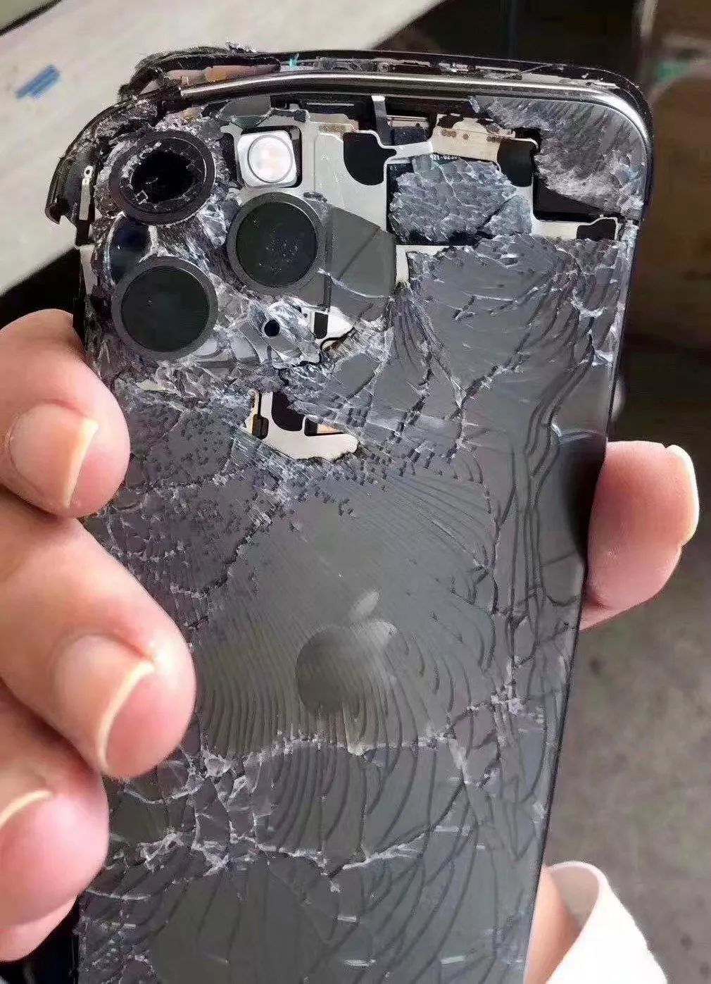 一块屏幕价格,哪家手机屏幕维修便宜