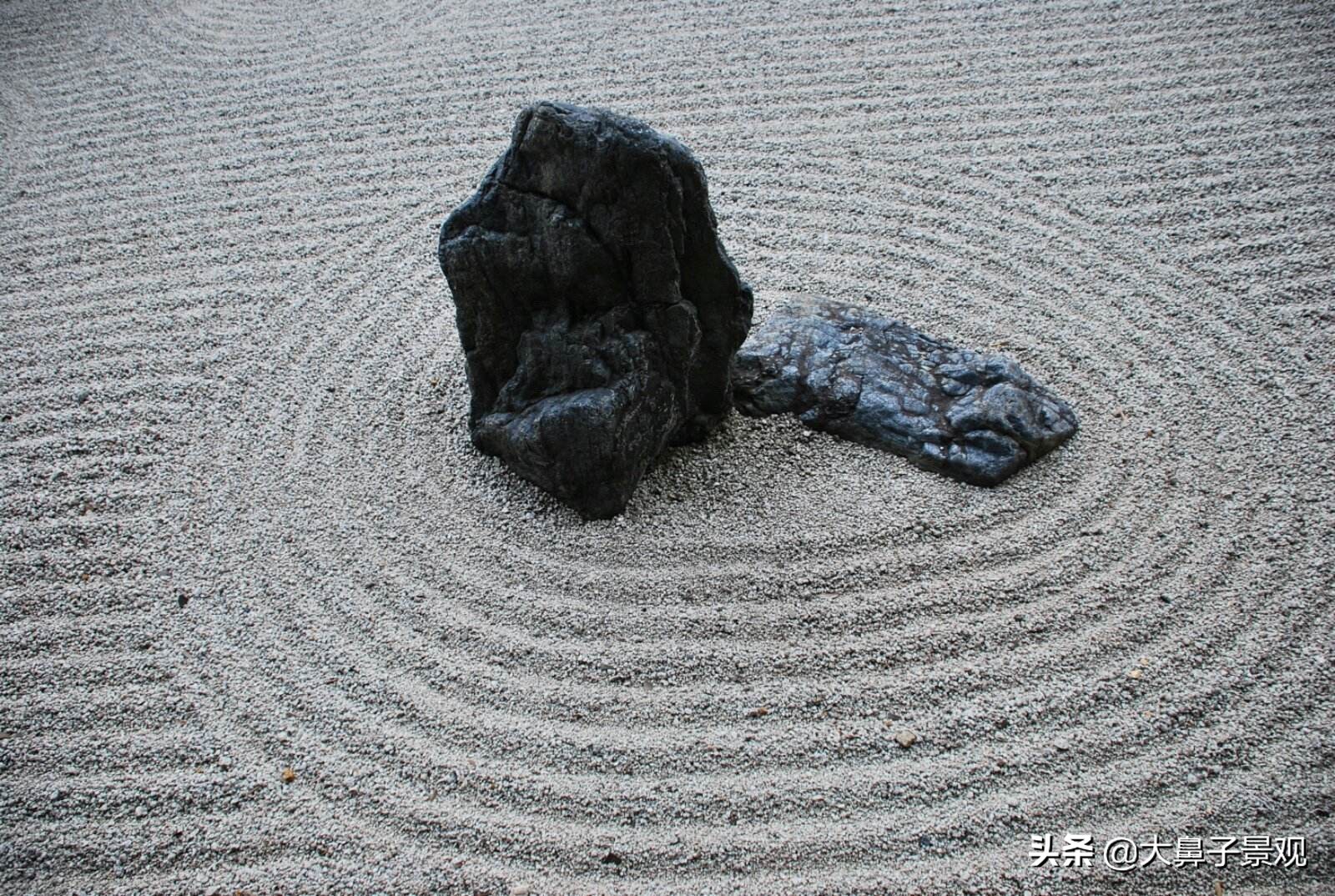 日式佛教枯山水庭院,日式50平米枯山水小庭院设计