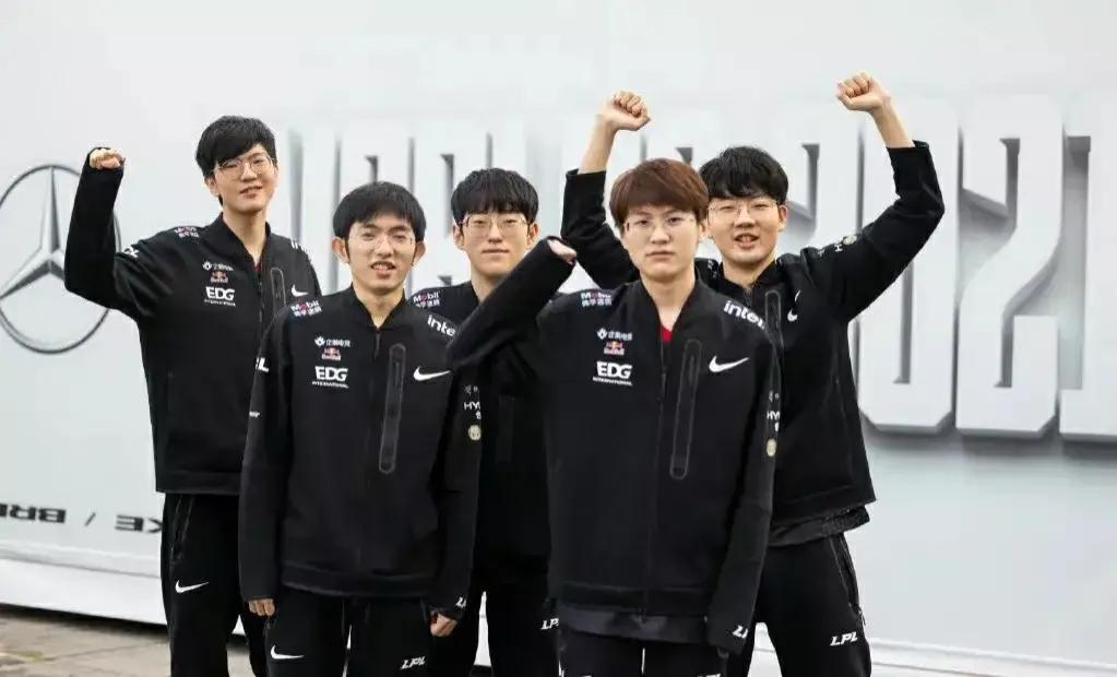 edg活动哪里领取皮肤,edg冠军庆典15款皮肤