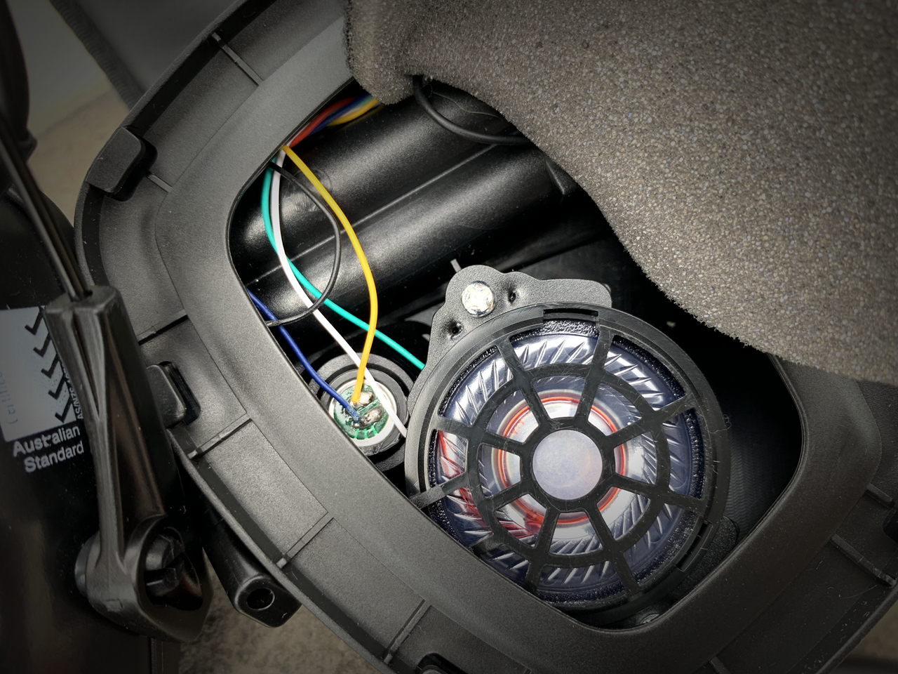 李逵李鬼，且看如何分辨真假霍华德,HowardLeight拾音降噪耳机