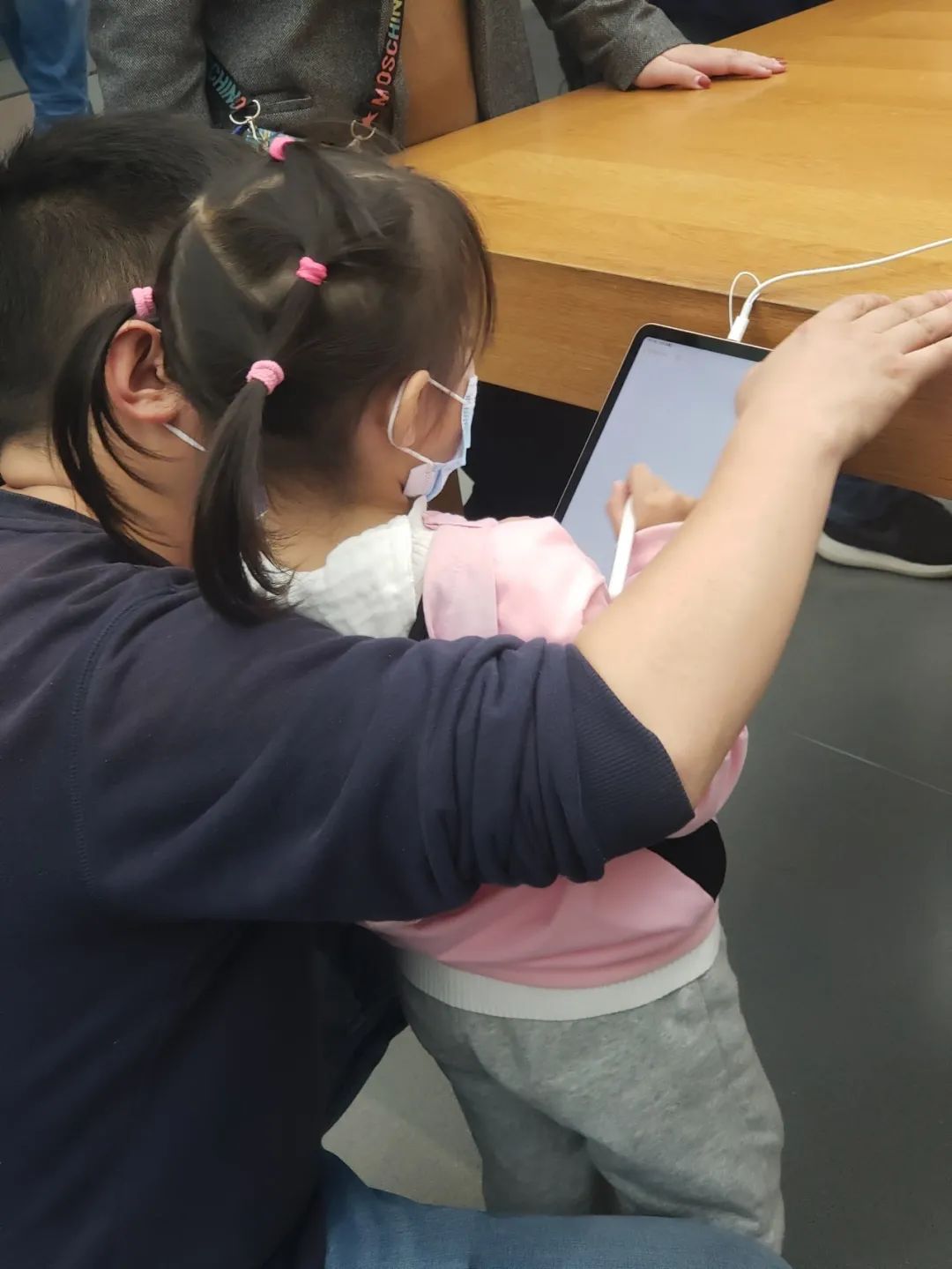 苹果店喊话,喊话苹果店