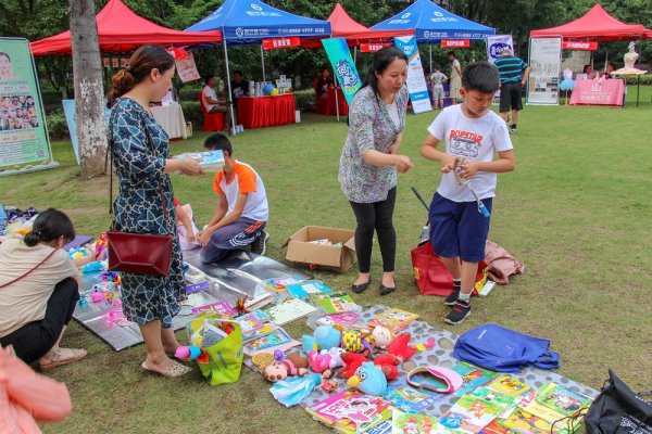 中航九方嗨皮一夏！亲子嘉年华社区活动成功举办