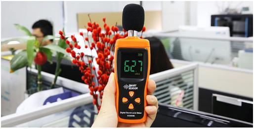 厨房就抽油烟机应该够了吧,厨房油烟大用什么油烟机