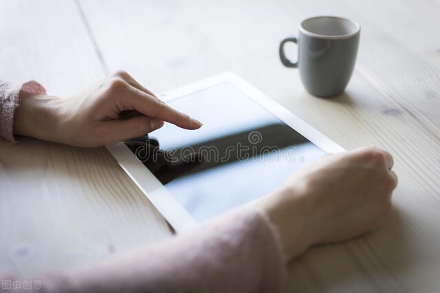 你看纸质书还是电子书,你喜欢电子书还是纸质图书