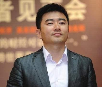 芮成钢：“我可以代表亚洲”！如今却成阶下囚，被传狱中意外死亡