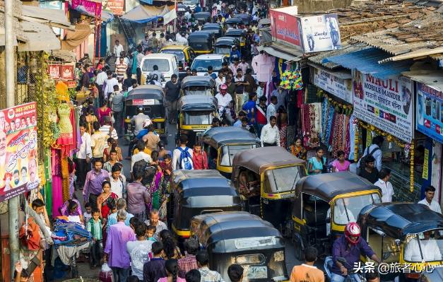中国小伙巴基斯坦旅游买饮料,中国小伙去印度买东西