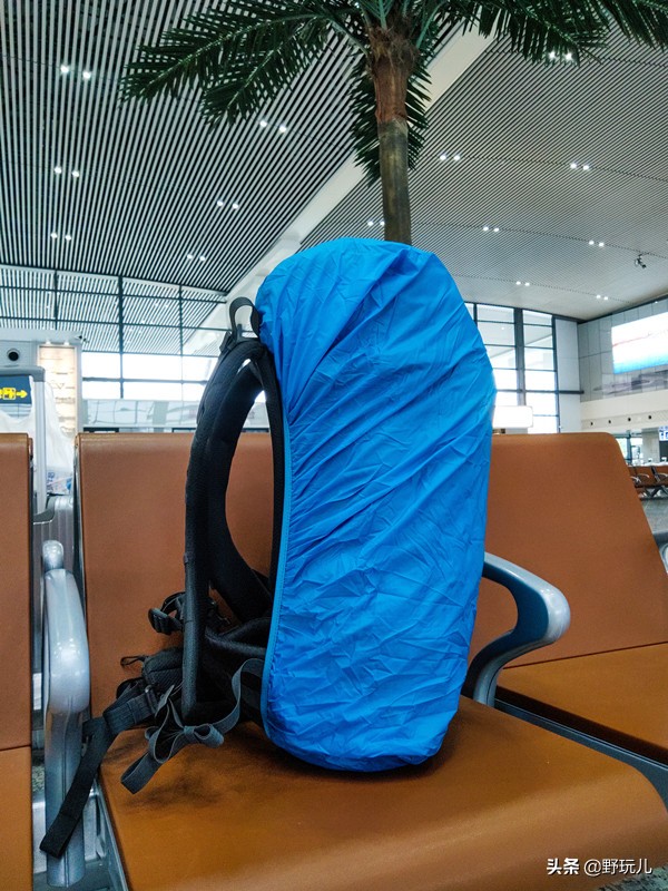 塞北初夏，拓乐陪我逐云日，拓乐Thule35LAllTrailX背包测评