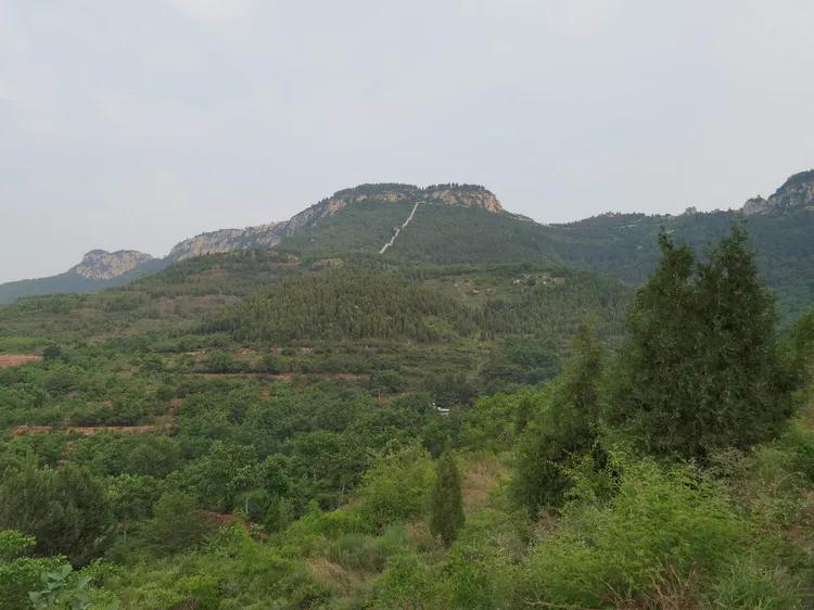 济南灵岩大佛山景区,济南灵岩寺大佛风景区