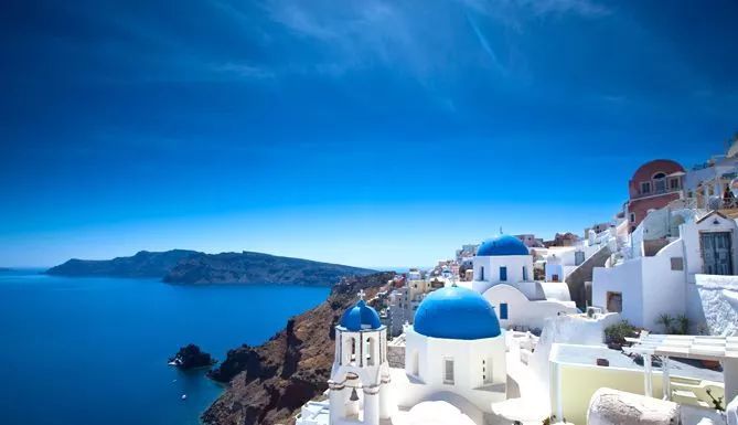 爱琴海的海是甜的还是咸的,爱琴海蓝跟什么蓝相似