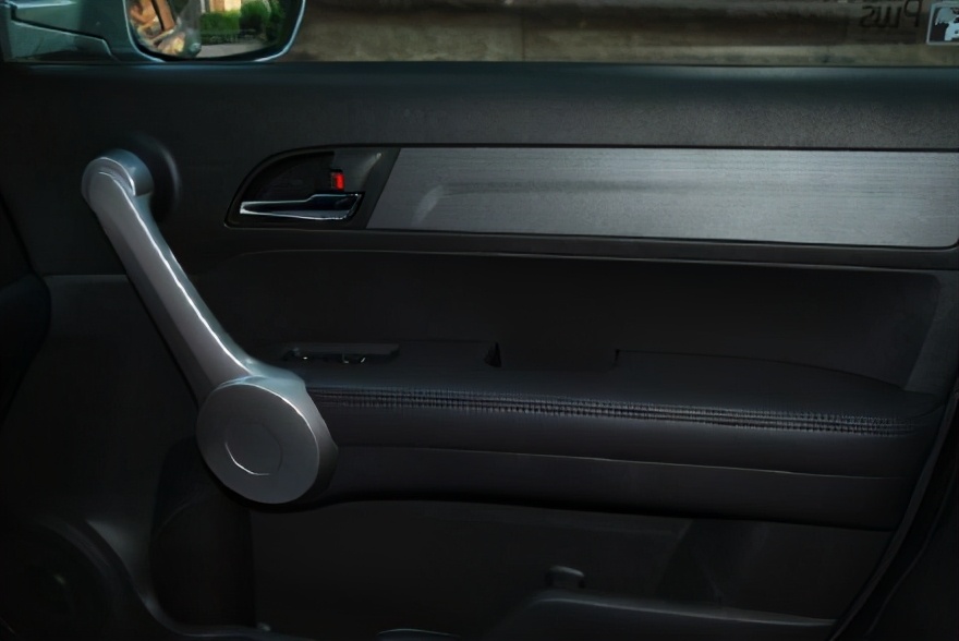 在加拿大买车,在加拿大买车比国内便宜吗