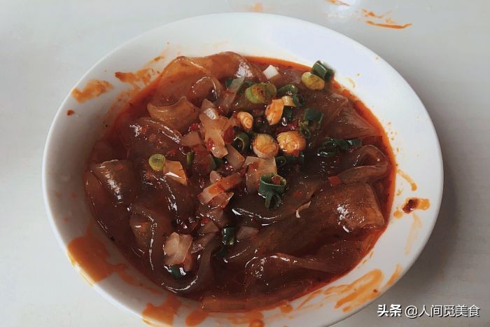 重庆大学城凉糕,重庆街边凉糕