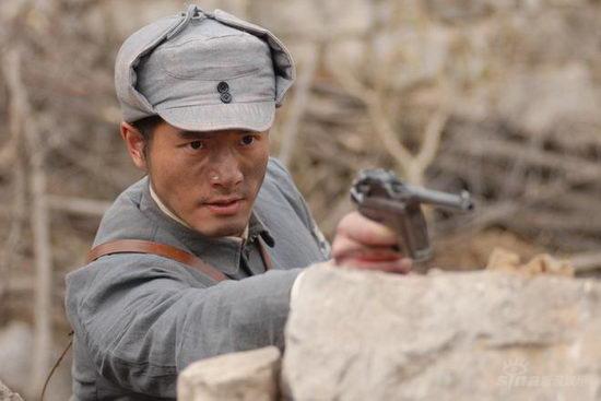 背叛、潜伏、离间,敌中有我;攻心、奇谋、谍战,斗智斗勇!