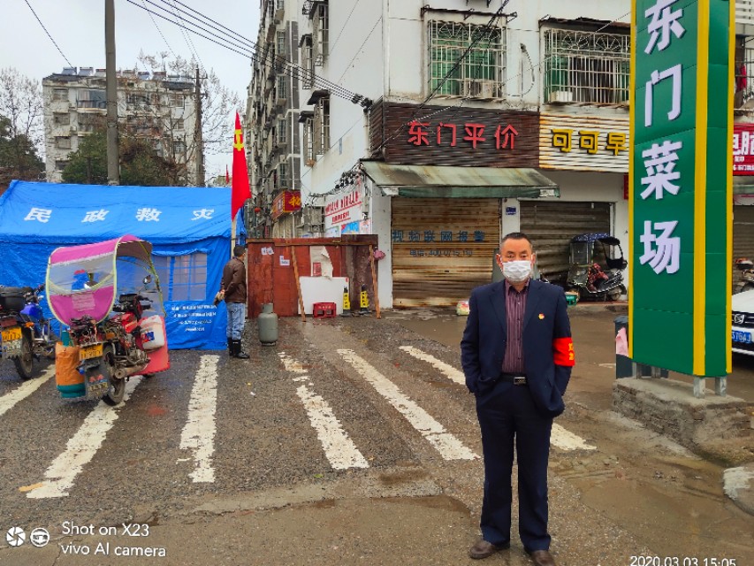 咸宁爱心人士,咸宁籍的抗疫英雄