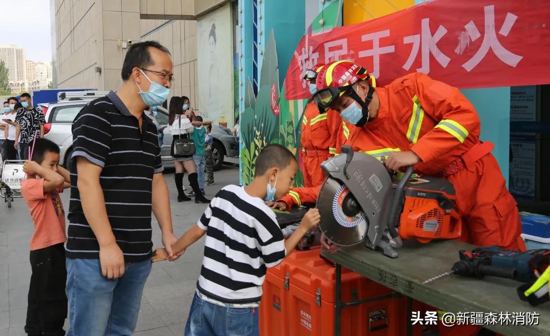 走进防震减灾科普馆,防震减灾科普知识进公共场所