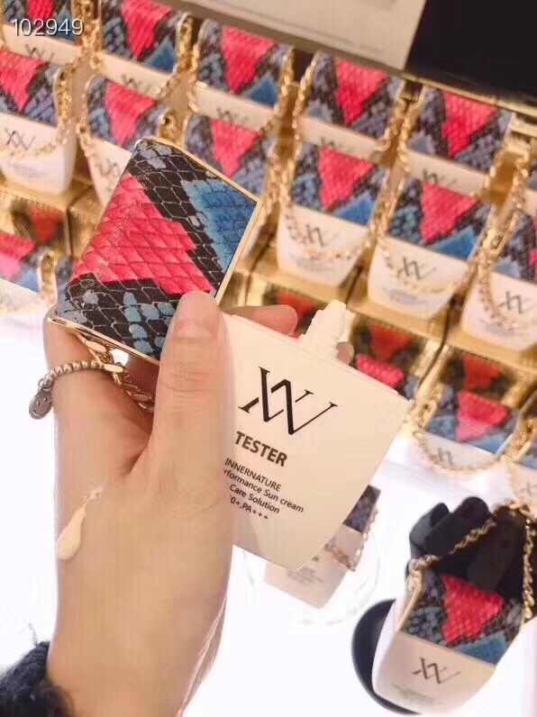 防水新碧小蓝帽防晒霜踩雷 (平价好用不踩雷的防晒霜)