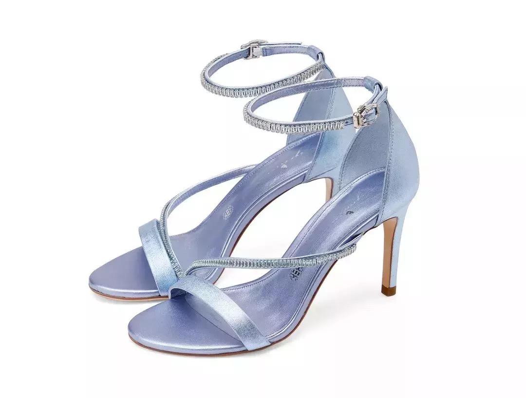 盘点十大鞋子品牌,国产鞋排行榜前十名2023