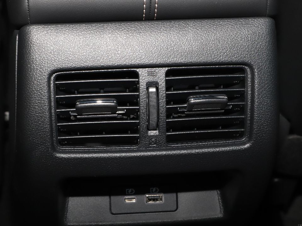 买09年的天籁公爵还是17年的天籁,当年天籁公爵多少钱